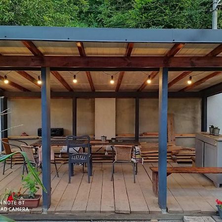 Flat In Cottage Close To The Centre Parking, Wifi, Bbq ลวีฟ ภายนอก รูปภาพ
