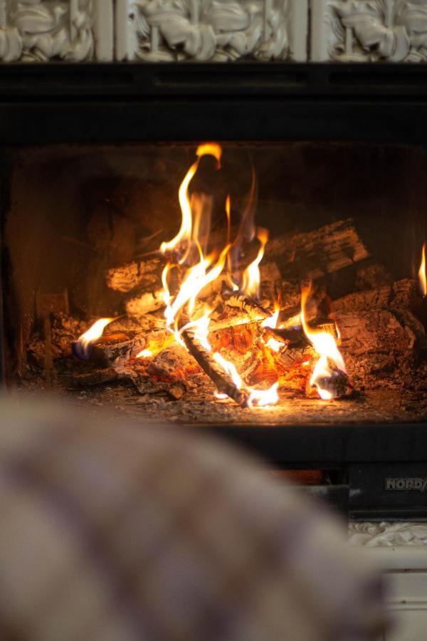 Flat In Cottage Close To The Centre Parking, Wifi, Bbq ลวีฟ ภายนอก รูปภาพ