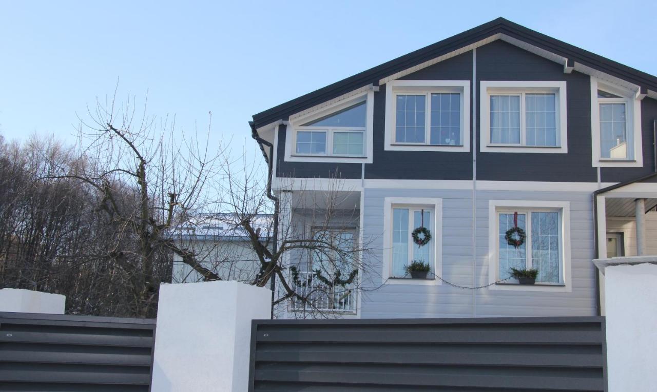 Flat In Cottage Close To The Centre Parking, Wifi, Bbq ลวีฟ ภายนอก รูปภาพ