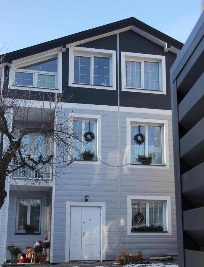 Flat In Cottage Close To The Centre Parking, Wifi, Bbq ลวีฟ ภายนอก รูปภาพ