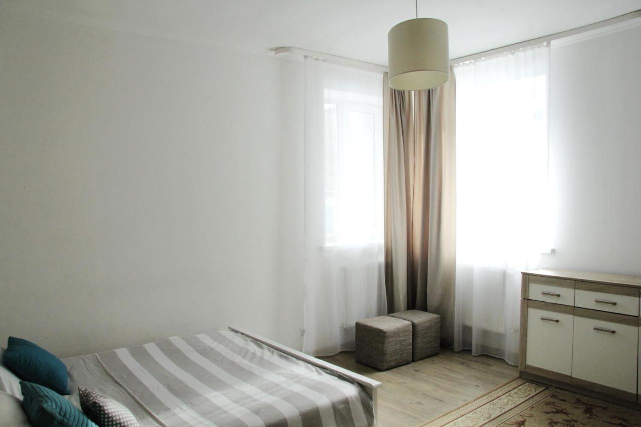 Flat In Cottage Close To The Centre Parking, Wifi, Bbq ลวีฟ ภายนอก รูปภาพ