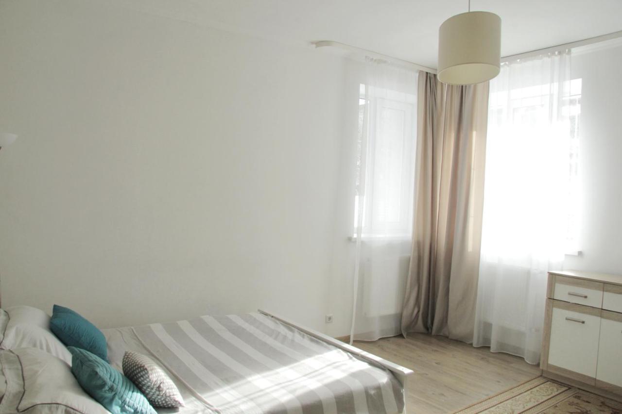 Flat In Cottage Close To The Centre Parking, Wifi, Bbq ลวีฟ ภายนอก รูปภาพ