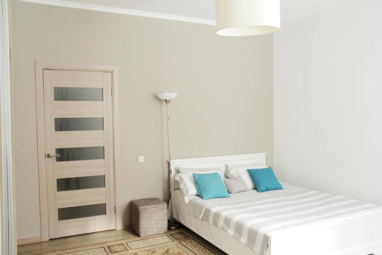 Flat In Cottage Close To The Centre Parking, Wifi, Bbq ลวีฟ ภายนอก รูปภาพ